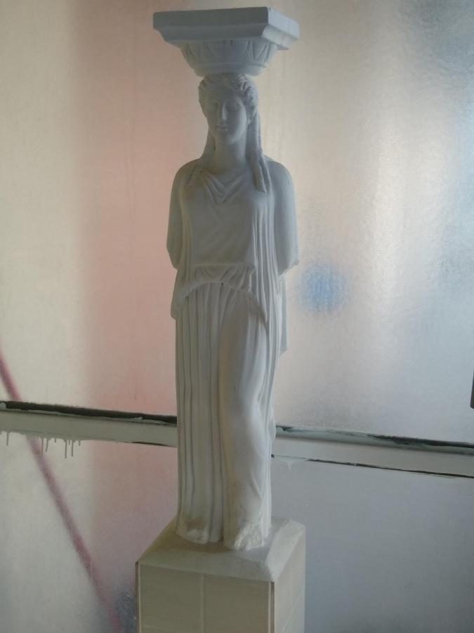 Acropolis Within 10 Minutes Walk! Classical Apartment And A Hostess At Your Side! Афины Экстерьер фото