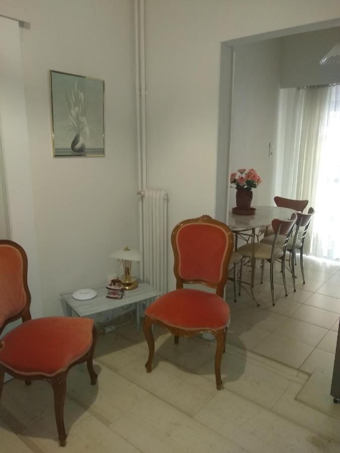 Acropolis Within 10 Minutes Walk! Classical Apartment And A Hostess At Your Side! Афины Экстерьер фото