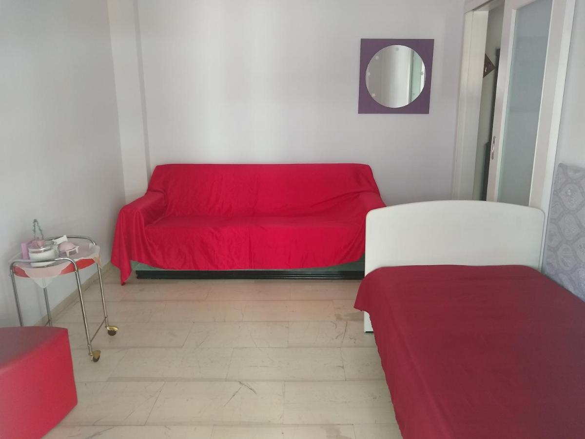 Acropolis Within 10 Minutes Walk! Classical Apartment And A Hostess At Your Side! Афины Экстерьер фото